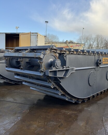 28 dredging dredg 20 amphibious pontoons 4