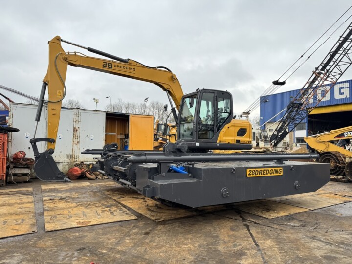 28 dredgign dredg7 5 amphibious excavator swampbuggy bigfloat 15